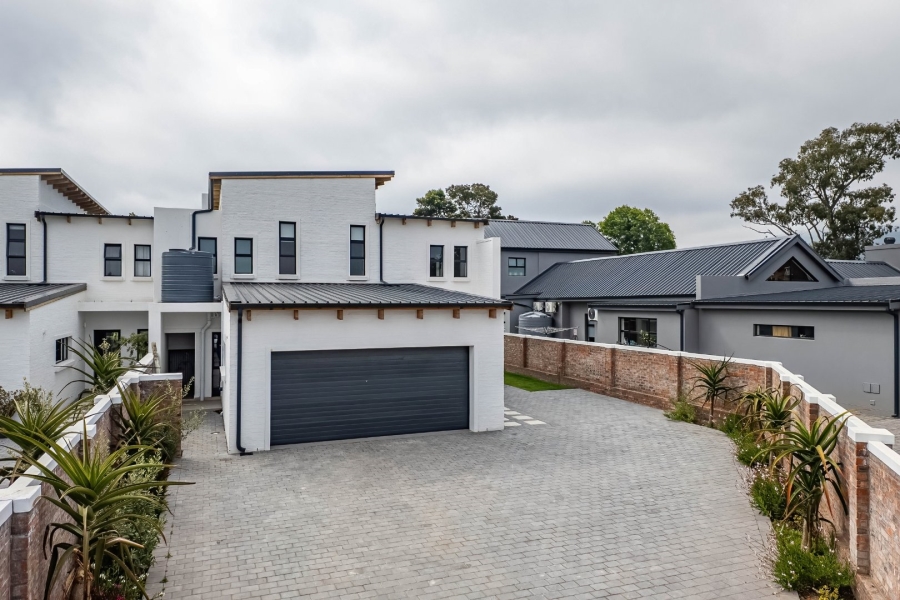 3 Bedroom Property for Sale in King George Park Western Cape